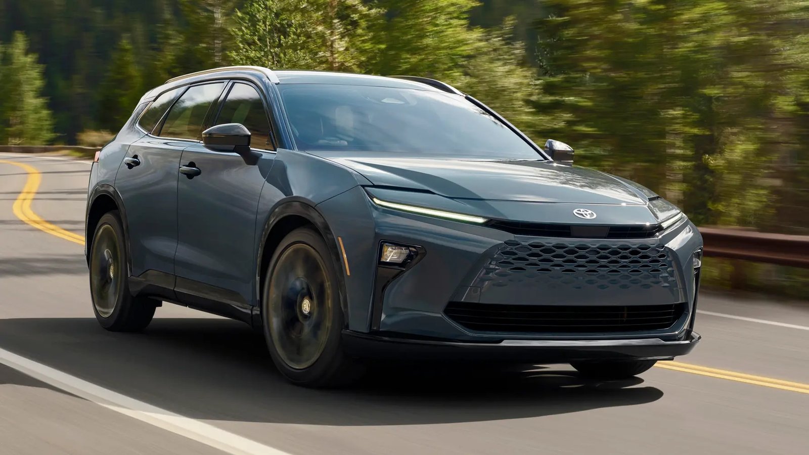 سيارة لكزس  فاخرة